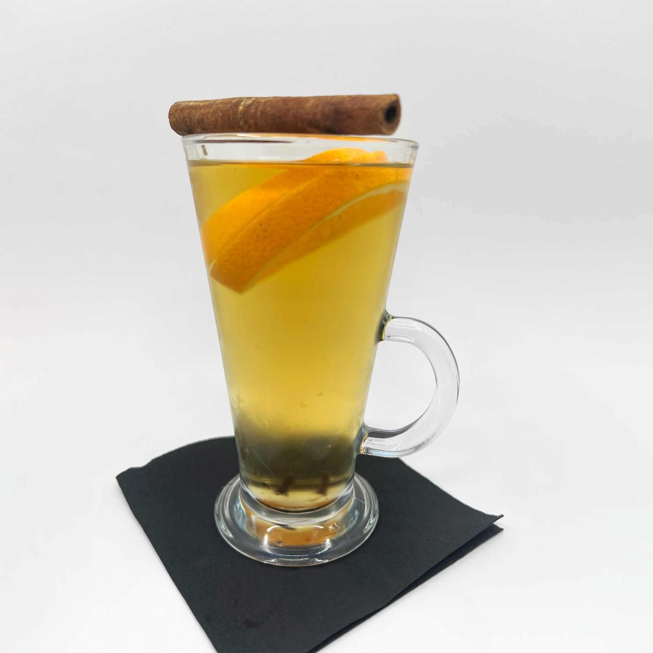 Zimski jabolčni napitek