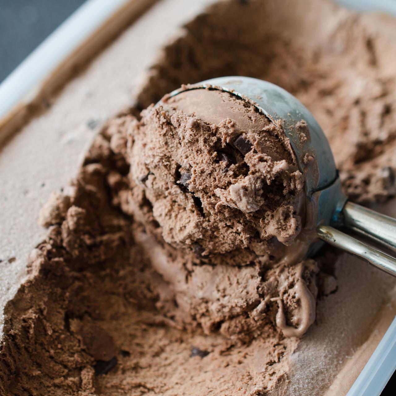 Veliki sladoled za domov (920 ml, max 3 okuse)